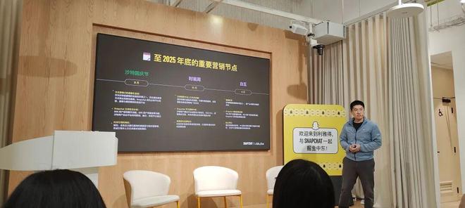 了3天:距离中国7000公里遍地黄金与荆棘CQ9电子平台网站我在最土豪的游戏市场待(图44) 了3天:距离中国7000公里遍地黄金与荆棘CQ9电子平台网站我在最土豪的游戏市场待(图44)